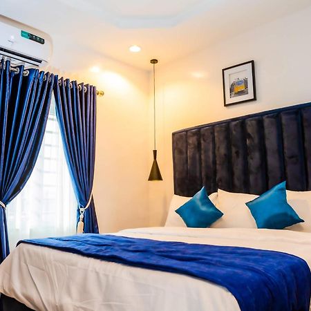 El Elyon Hotel And Suites Lagos Bagian luar foto