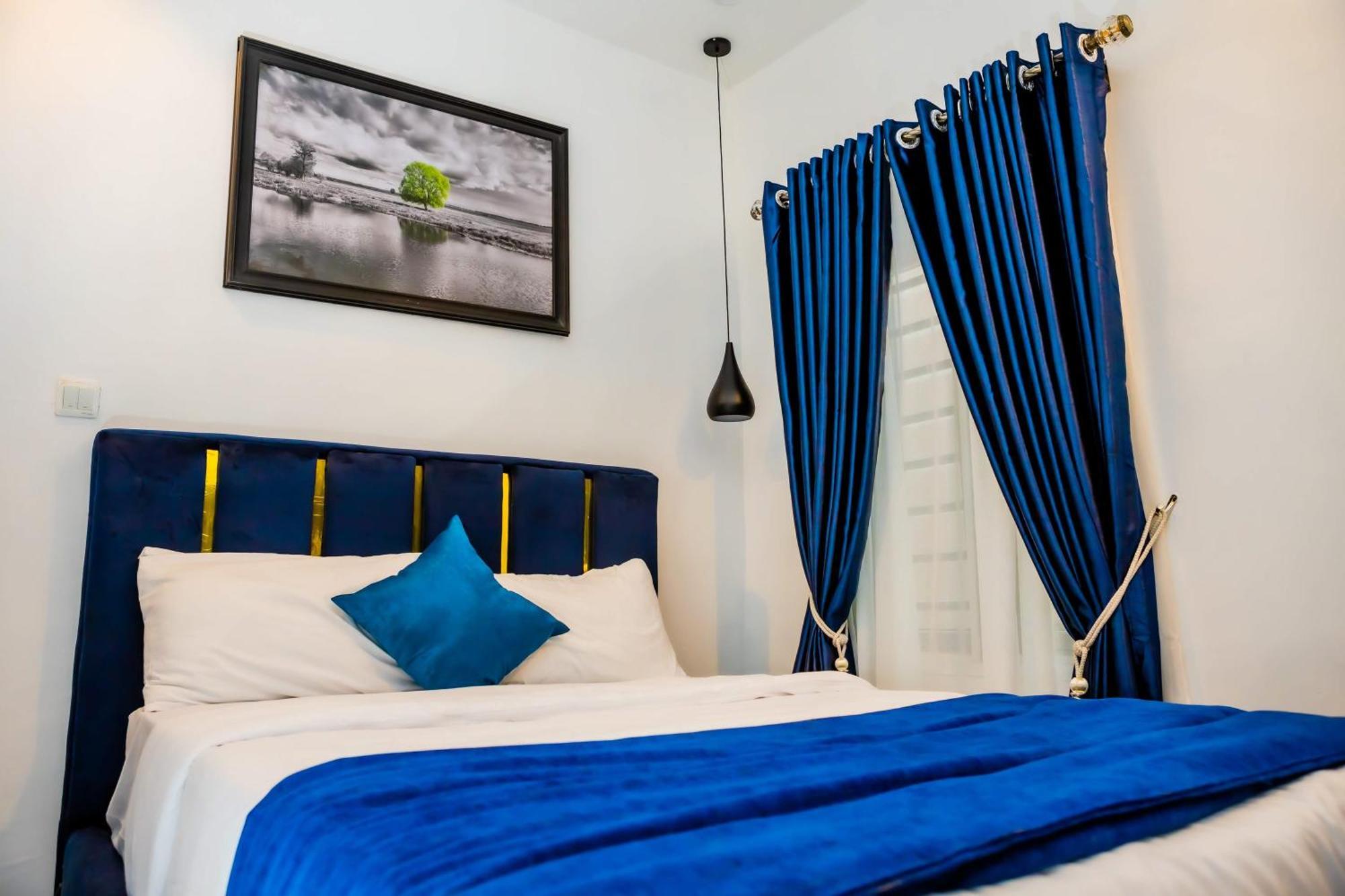 El Elyon Hotel And Suites Lagos Bagian luar foto